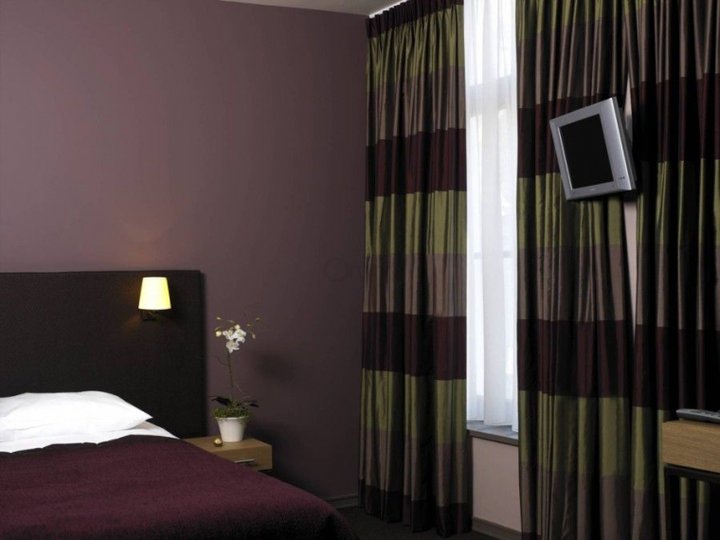 וילונות לחדר שינה