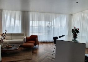 וילון חשמלי לסלון