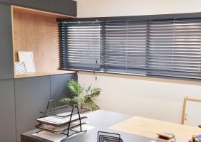 וילון ונציאני למשרד