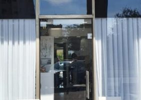 וילונות למספרה בכרמיאל