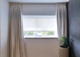 וילון גלילה בשילוב וילון בד