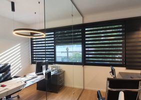 וילון למשרד