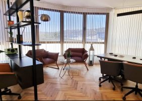 וילון למשרד